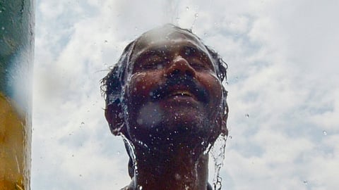 Heat wave looms over Delhi with 41-43°C forecast, air quality turns poor again