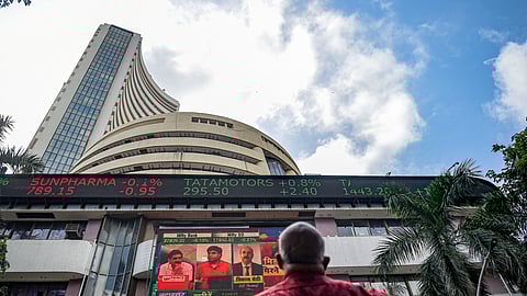 Indian stock markets open flat, Fed rate cut will be dominant theme this week