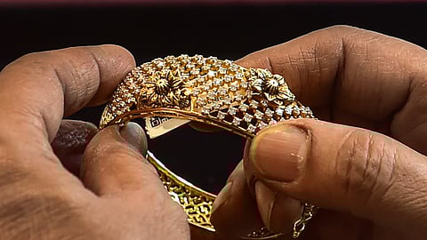 GOLD