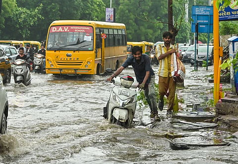 More than 2,500 evacuated amid heavy rains in south Gujarat, Purna river flows above danger mark