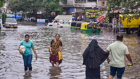 Seven dead, thousands relocated as heavy rains batter Gujarat