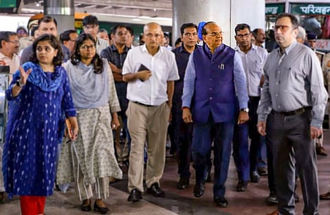 Centre gives absolute powers to Delhi LG to constitute any authority, board like DCW, DERC