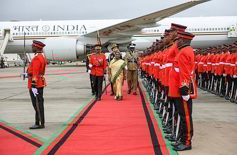 President Droupadi Murmu pays tribute at national war memorial in Malawi