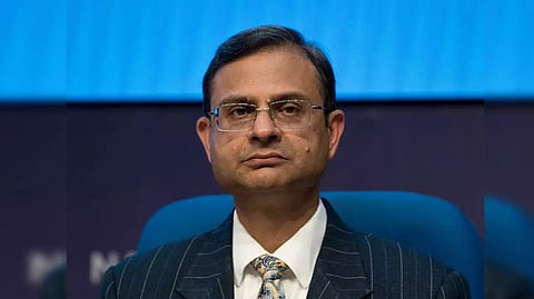 RBI Guv Malhotra to announce fiscal's first credit policy today