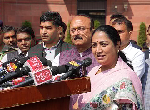 Delhi govt to conduct annual health check-up of workers and their family: CM Gupta