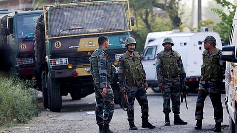 J-K: Encounter between terrorists, Four JeM terrorists trapped, search operation underway