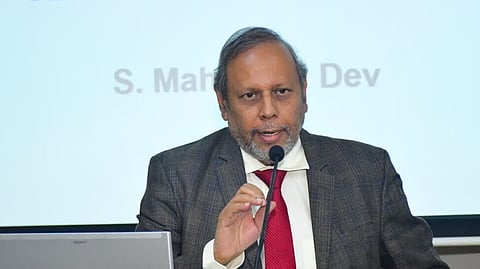 India should negotiate a trade agreement with the US on its own terms: EAC-PM chief