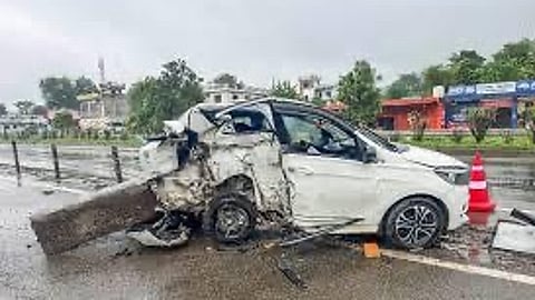 Truck hits car carrying Amarnath pilgrims in J-K's Udhampur, five injured