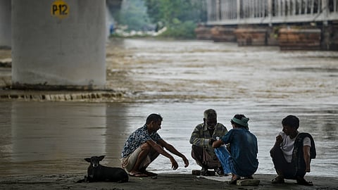 Yamuna water level rises close to the evacuation mark in Delhi
