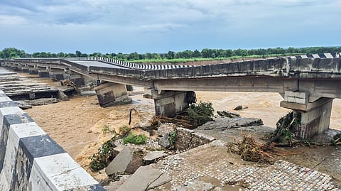 Villages near Indo-Pak border in Pathankot affected due to swollen rivers