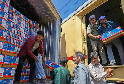 Relief to Kashmir apple growers as Railways introduces 2 parcel vans to take fruits to Jammu, Delhi
