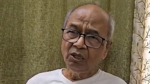 Not inclined to initiate contempt against lawyer who hurled shoe at CJI: SC