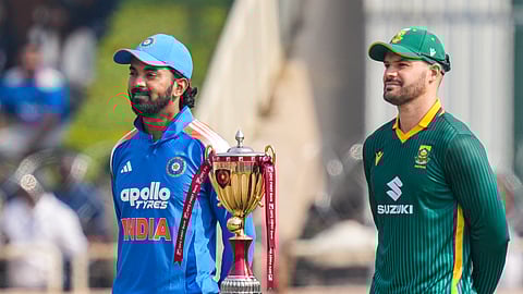 South Africa opt to bowl against India in 1st ODI