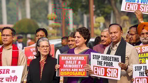 Parliament Session | Day 2 sees Opposition sloganeering intensify; Both LS, RS adjourned