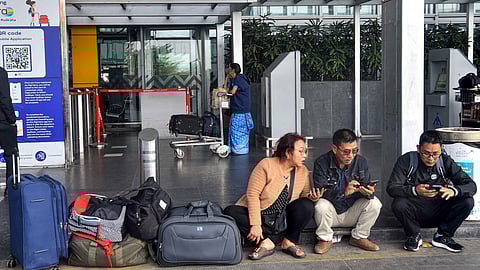 IndiGo cancels over 220 flights at Mumbai, Delhi airports today