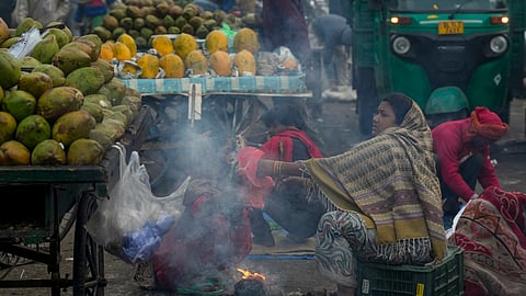 Delhi's air quality remains 'severe' at 452 as thick smog blankets the capital