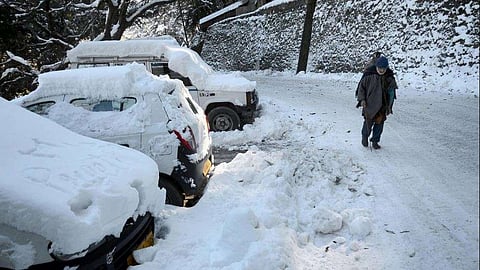 Snow, rain likely as Kashmir braces for 'Chillai-Kalan'