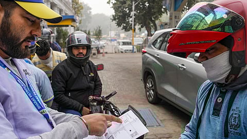 1 lakh PUC applications received in 3 days amid anti-pollution measures in Delhi