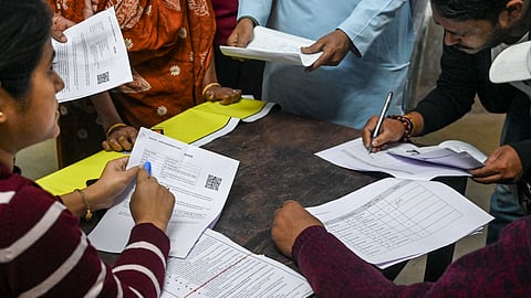 On second day of SIR hearing, 'unmapped voters' crowd camps