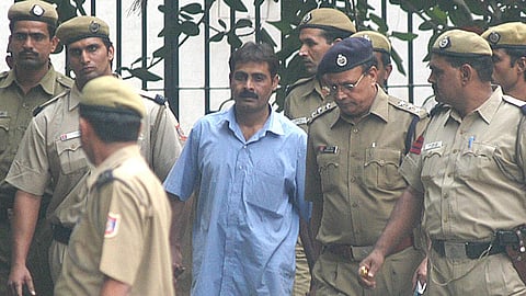 SC issues notice to Delhi govt on plea of LeT terrorist against death penalty in 2000 Red Fort case