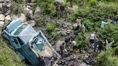 7 CRPF personnel injured as vehicle falls into river near Srinagar