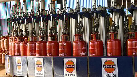 Govt rejigs gas allocation; LPG, CNG, piped cooking gas get top priority