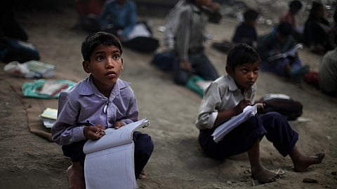 SC seeks responses of Centre, states and UTs on PIL for implementation of Right to Education