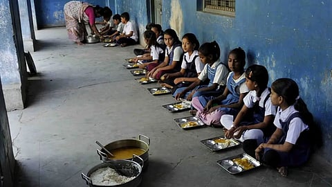 Over 100 students fall ill after having food at state-run residential school in Odisha; 1 dead
