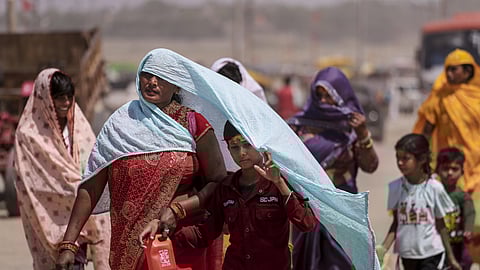 Orange alert in Delhi: Heatwave-like conditions expected with max at 44°C