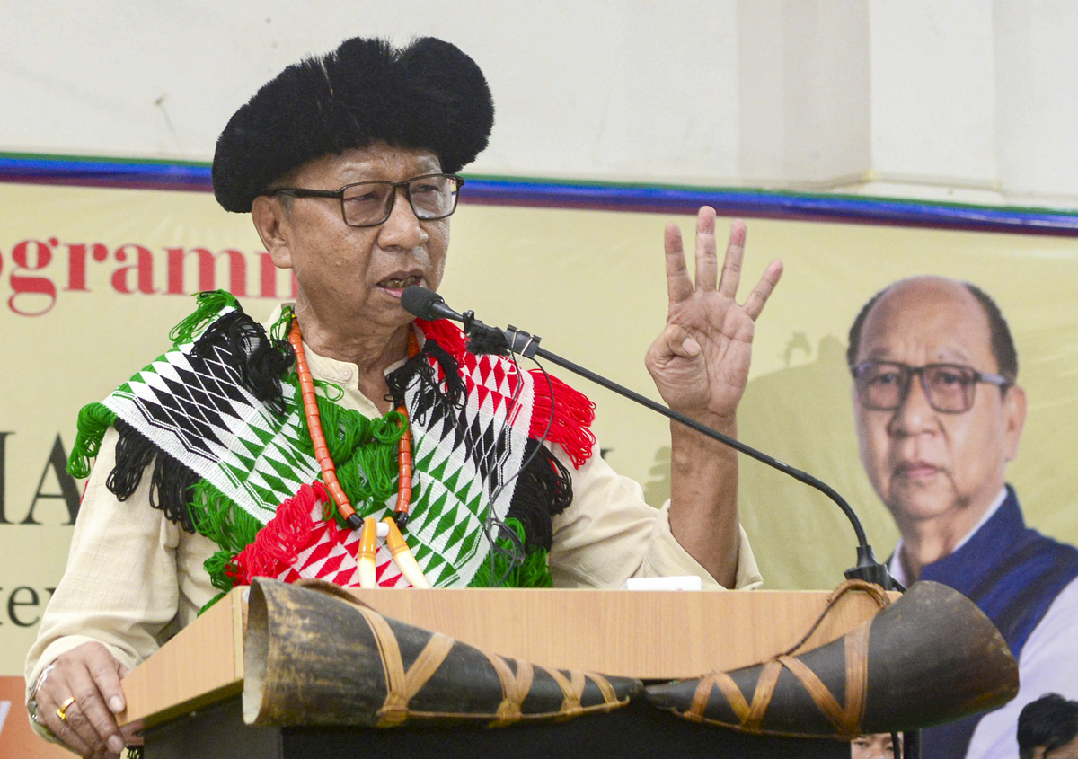 Govt making all efforts to restore normalcy in Manipur through dialogue: CM
