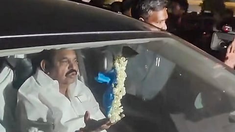 AIADMK chief Palaniswami holds meeting with party MLAs from TN at a private resort in Pondy
