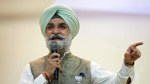 Delhi LG Sandhu bats for 'walk-to-work' communities under new development policy