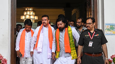 Puja, fish meal mark dramatic start to Bengal Assembly’s new political chapter