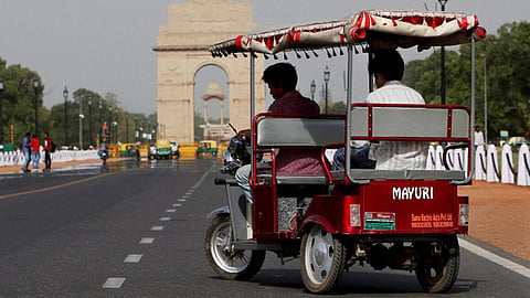 Govt directs removal of three mobile apps from Android, iOS over e-rickshaw disruption