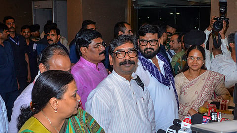 CM Hemant Soren scraps JSSC-CGL exam, CBI probe into recruitment tests; Mahto ends hunger strike