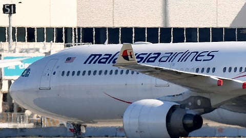 The crew reported a problem with Engine No. 2, prompting airport authorities to declare a full emergency and activate emergency response arrangements