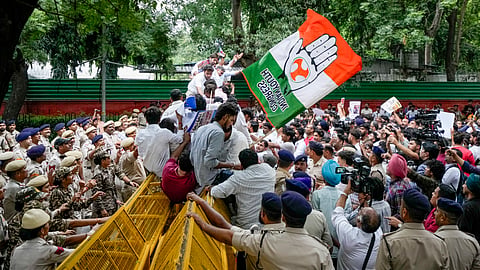 NSUI protests outside EC office, alleges protesters were manhandled while seeking SIR probe | PTI