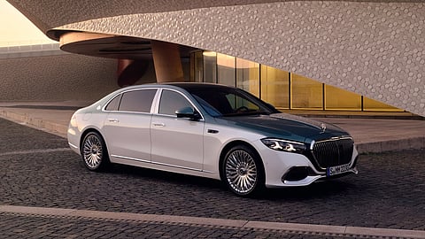 Only 30 units had been allocated for the first batch, while the luxury limousine promised up to 98km of electric-only driving