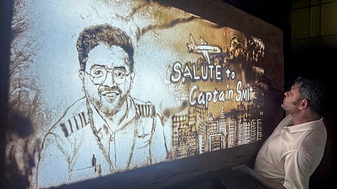Sand artist Sudarsan Pattnaik creates a sand art animation of Captain Smit Machchaar | File image/PTI