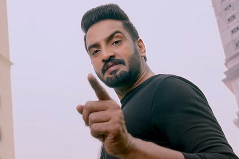 Sakka Podu Podu Raja Movie Review