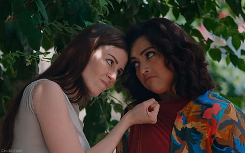 Review: ZEE5’s Tamil Web-show Karoline Kamakshi is Awful