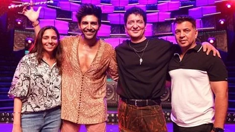Kartik Aaryan at Satyaprem Ki Katha Wrap up