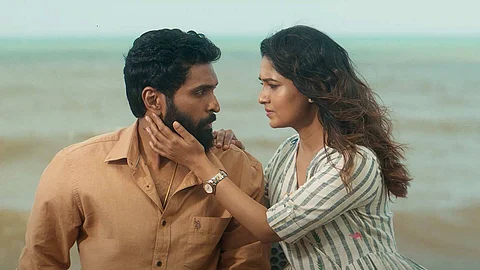 Paayum Oli Nee Yenakku Trailer: Vikram Prabhu Is On A Mission To Save His Family In This Action Thriller