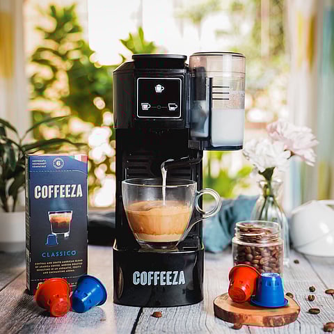 The new 'Lattisso One-Touch' is a premium capsule coffee machine engineered and manufactured in Italy.