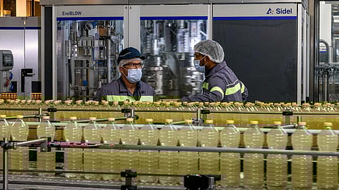 Sidel & Serac install three Combis for edible oil in the bottling facility of Lesieur