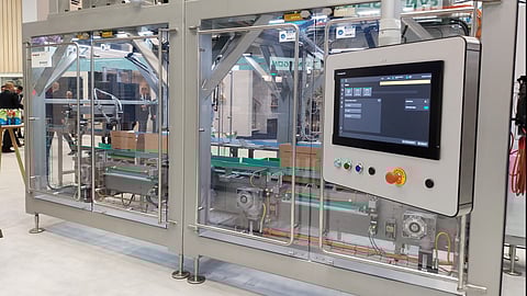 Mespack introduces a new solution for secondary packaging: The MCP series integrated with a robotic picking system