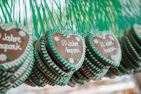 The engineer Siegfried Ammann founded the company under the name Ampack Ammann and started selling packaging machines for dairy products in 1973.