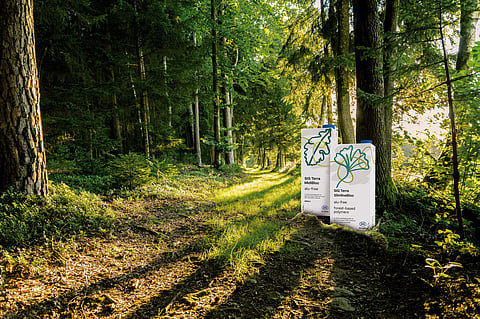 3 billionth SIG aseptic carton pack with no aluminum layer delivered to the European dairy industry