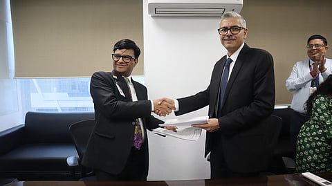 Sanjeev Jain, Managing Director of Akums Drugs & Pharmaceuticals Ltd., Right - Rajesh N. Jagdale, Managing Director of Jagdale Group