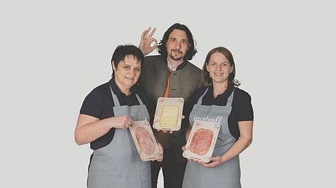 Florian Hubmann and his team proudly present freshly cut deli products in FlatMap packaging